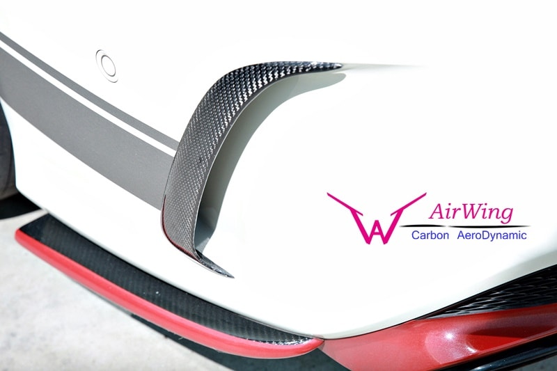 W117 - Future Design carbon Rear Vent Trim 05